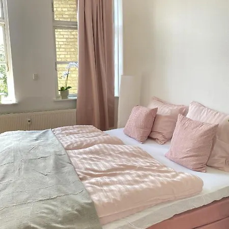 Aday - Bright And Beautiful Apartament *